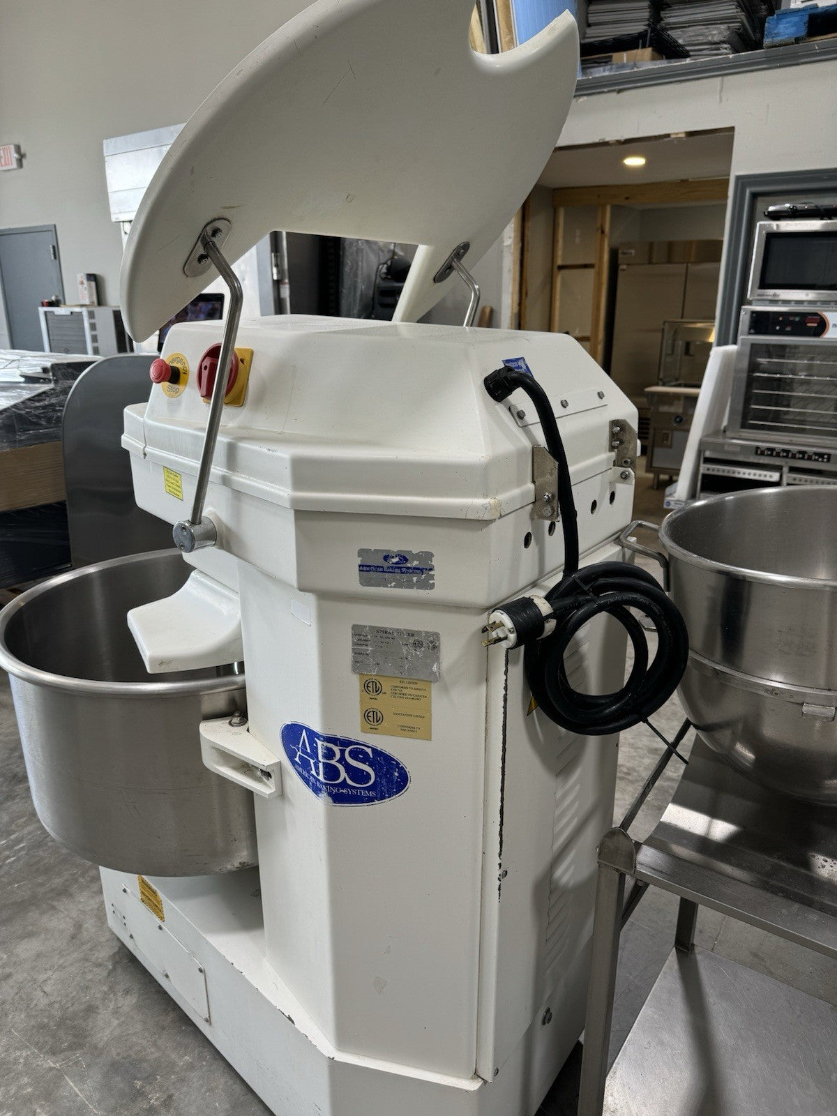 Used ABS Spiral mixer 120kg ABSFBM-120T 208/220 Volt 3 Phase 60 Hz