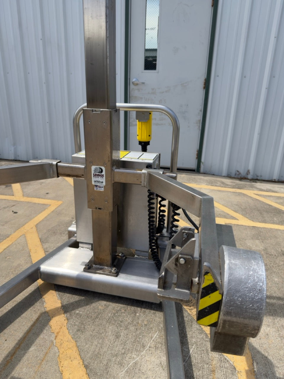 Used Savage Bros 0712SS LifTILTruk Model C Hydraulic Mixer Bowl & Kettle Lift