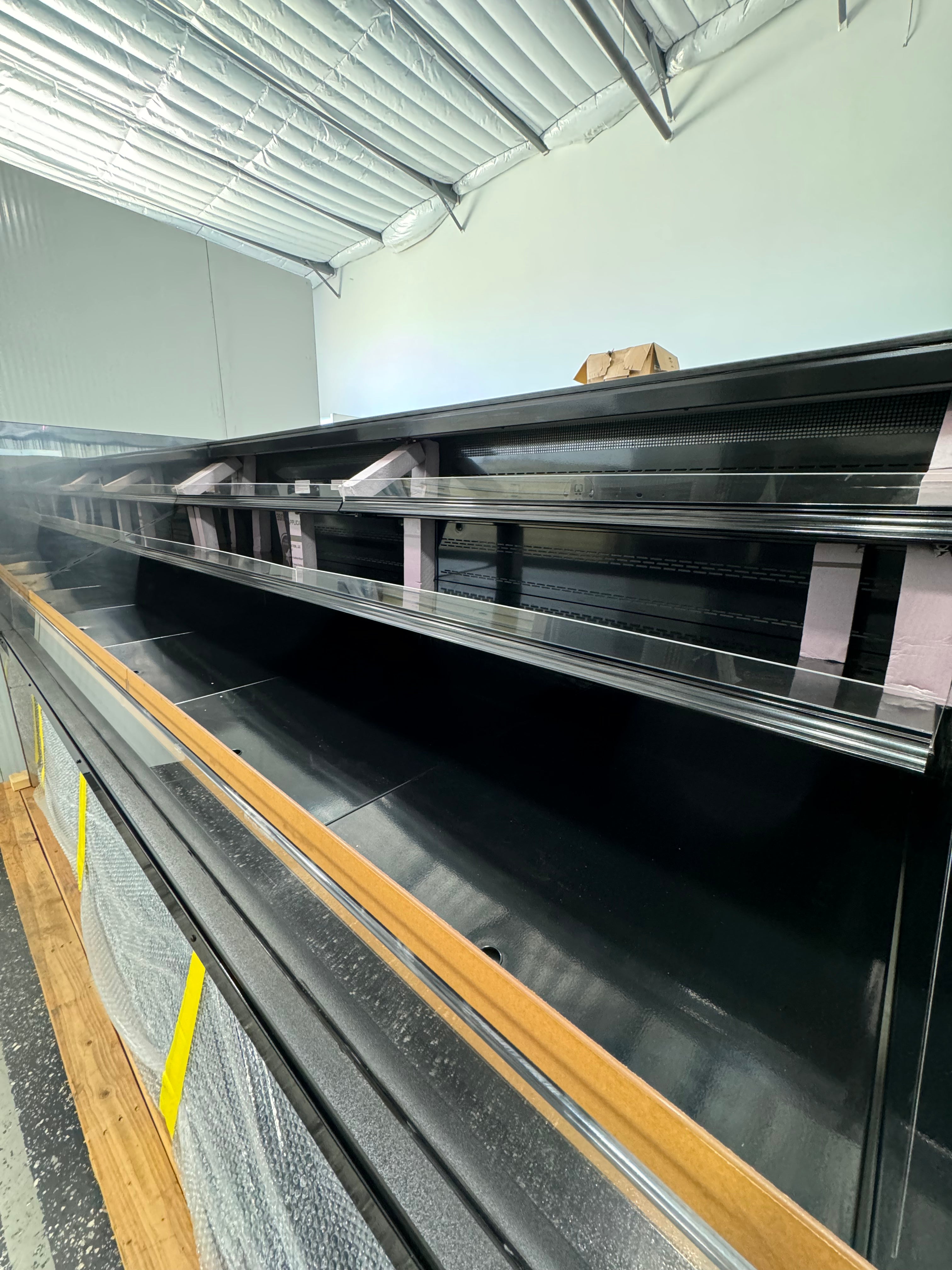 Hussmann 8ft Self-Contained Prepared Foods / Deli / Meat / Produce Case