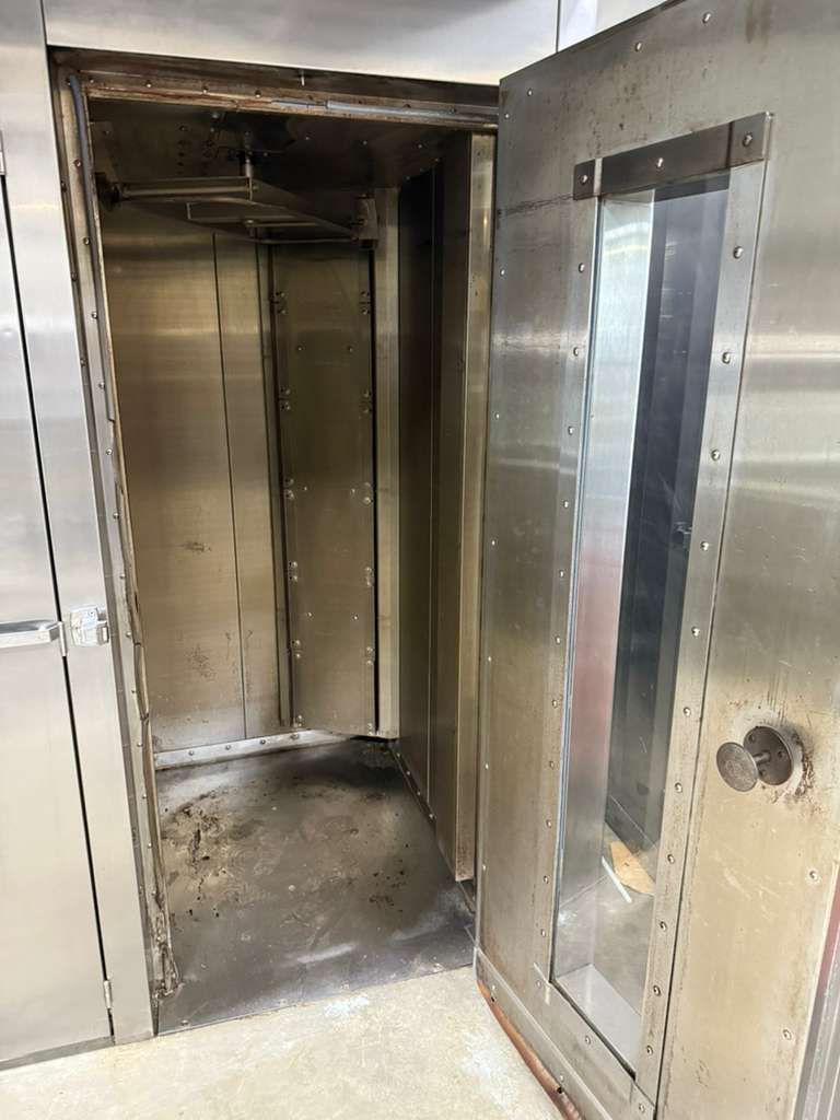 Used LBC LRO-1G Gas Rotating Rack Oven