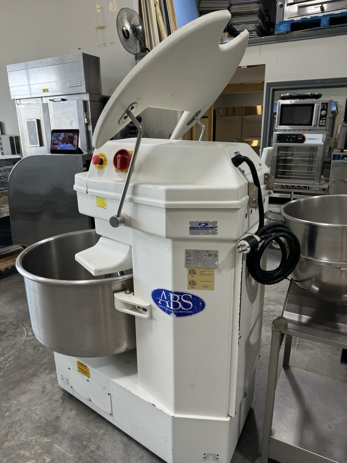 Used ABS Spiral mixer 120kg ABSFBM-120T 208/220 Volt 3 Phase 60 Hz
