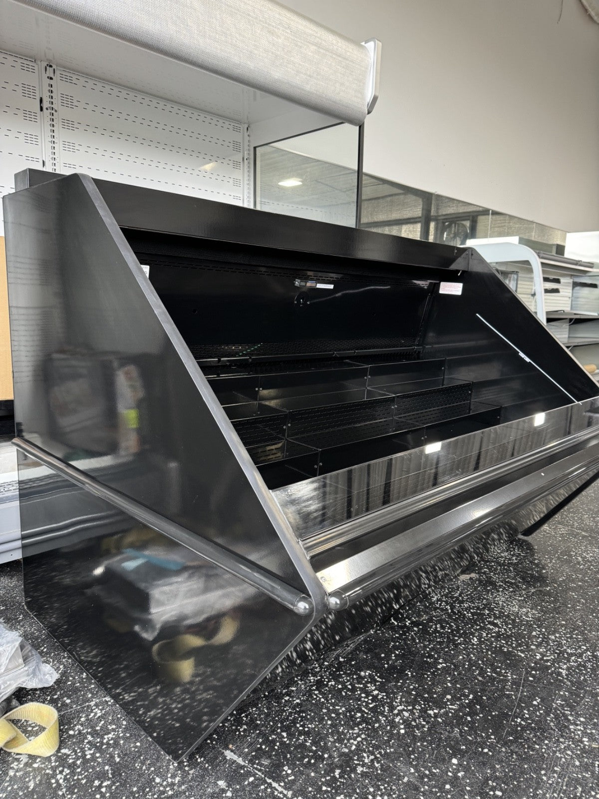 Hussmann 6ft Self-Contained Prepared Foods / Deli / Meat / Produce Case