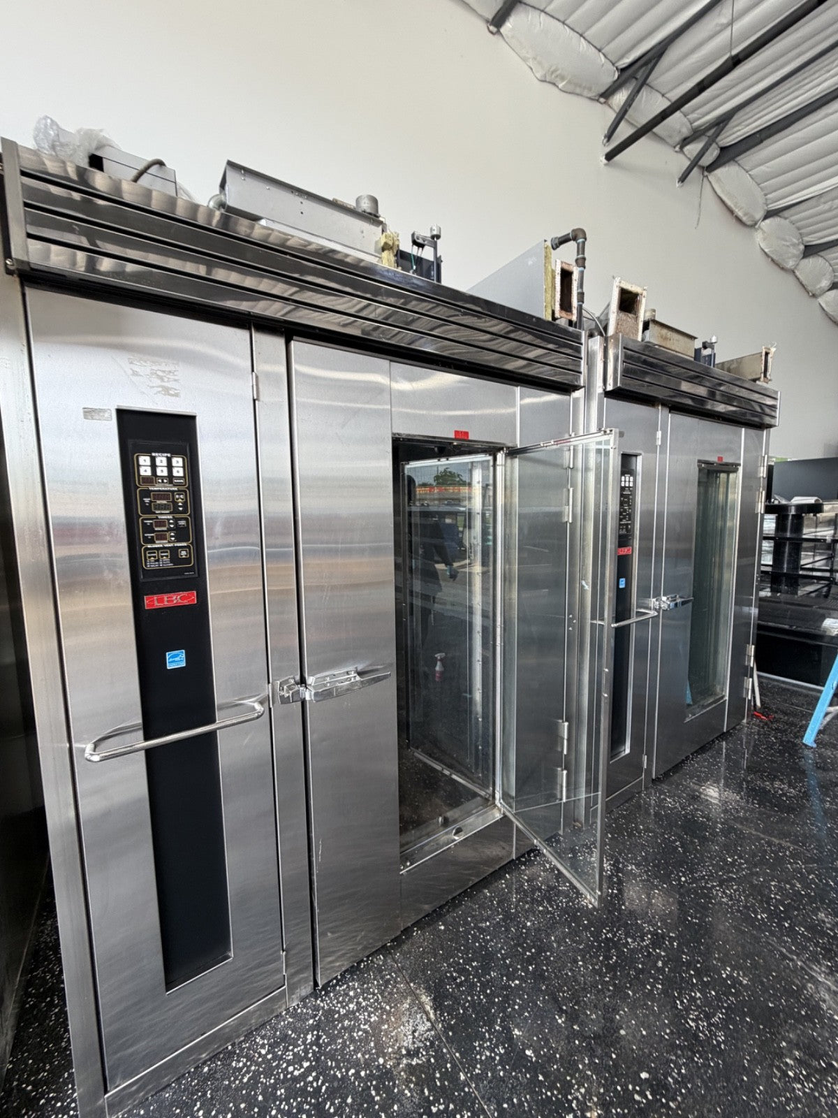 Used 2023 LBC LRO-2G6 Double Rack Natural Gas Rotating Oven – 290,000 BTU