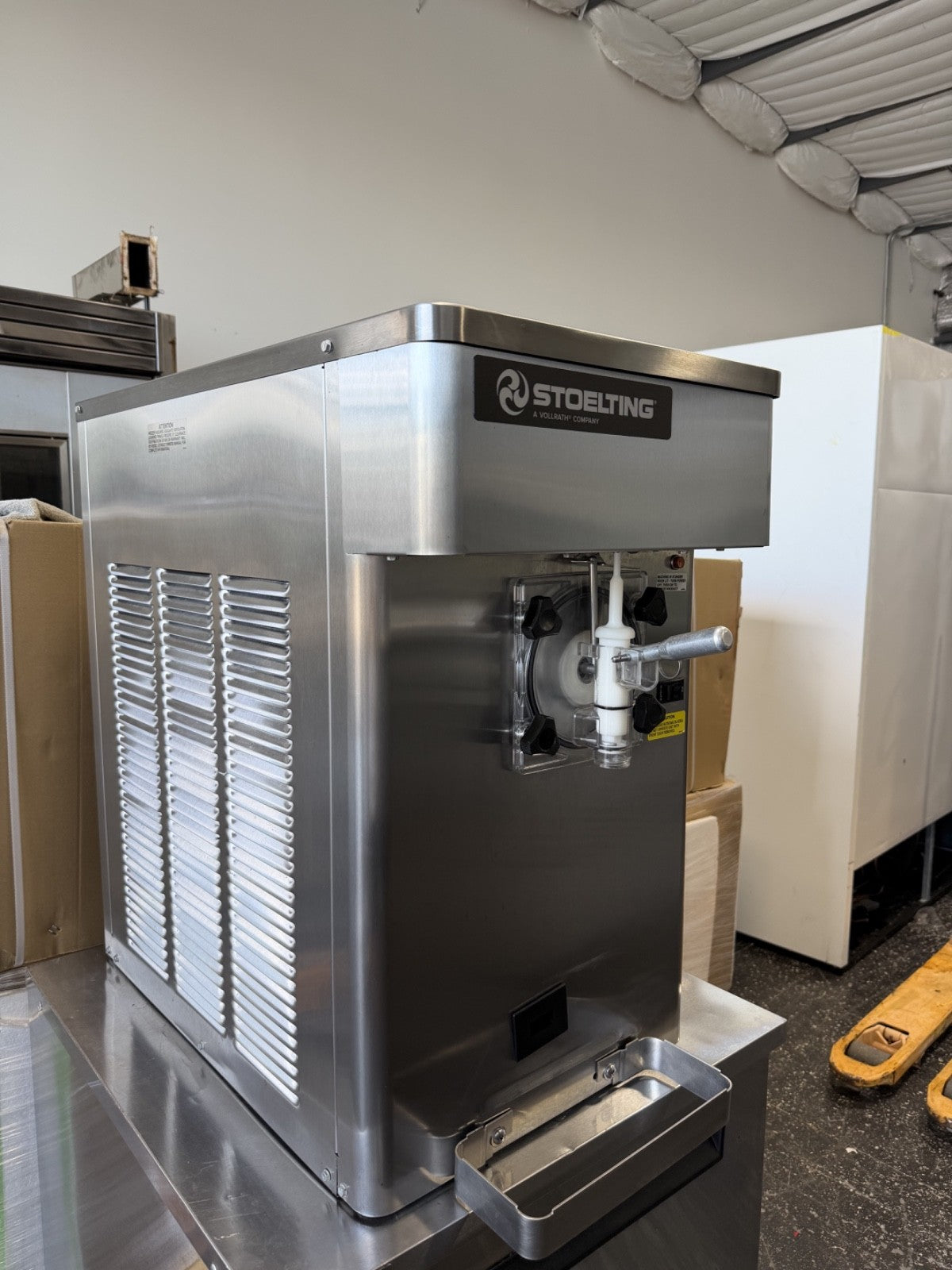 Used 2024 Stoelting F112-38 Frozen Beverage Shake Slush Machine – 208/240V