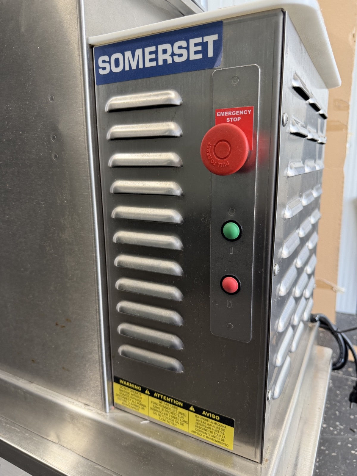 Somerset SDR-400T 1-36 oz. Dough Rounder with table 120v 2024