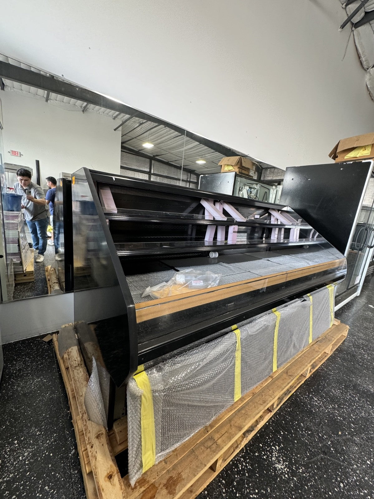 Hussmann 8ft Self-Contained Prepared Foods / Deli / Meat / Produce Case